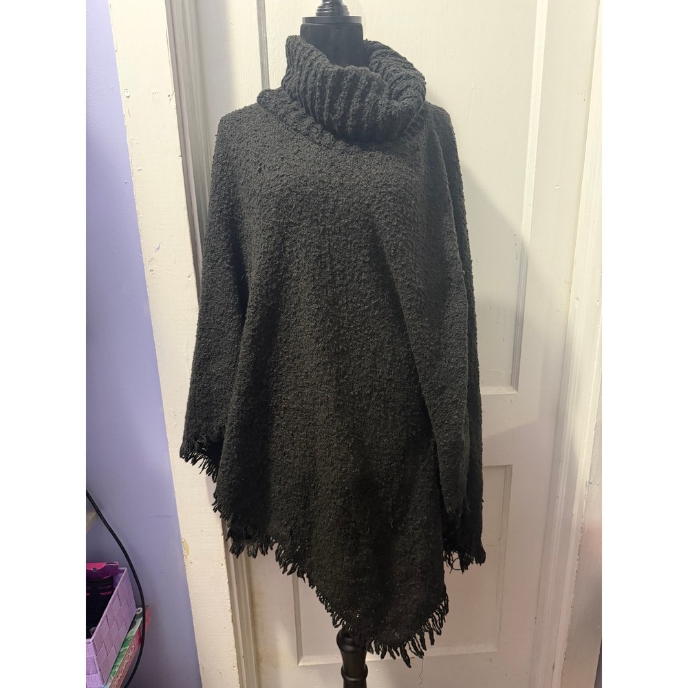 No Tag Black Knit Turtleneck Poncho Fringed Asymmetrical Wrap L/XL